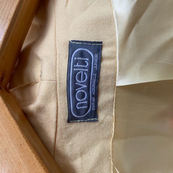 Move In Designer Yellow Blazer - Size M - Picture 3 of 3